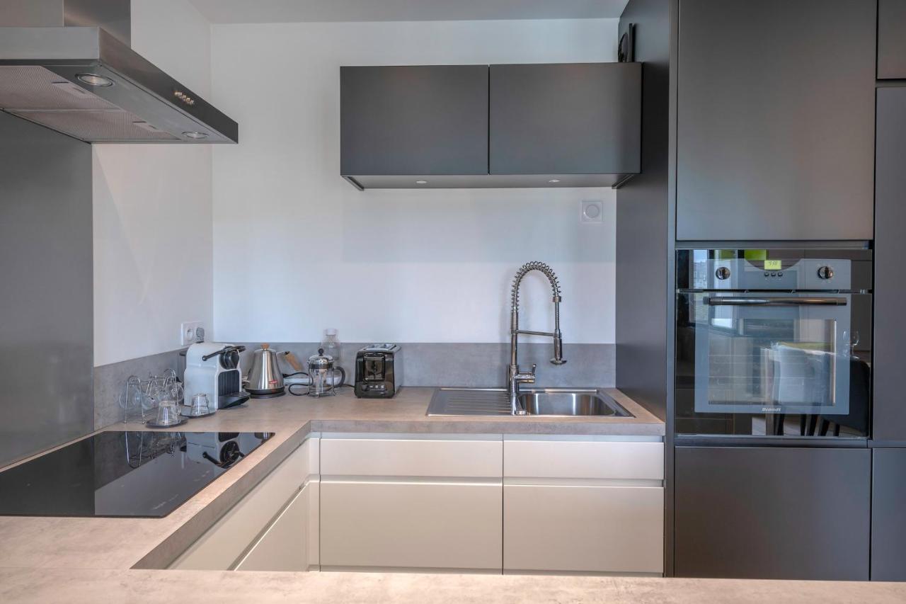En Plein Coeur De Ville Bel Appartement Pour 6 نانت المظهر الخارجي الصورة